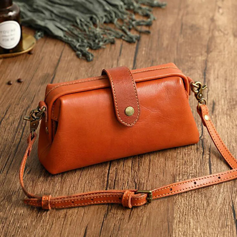 Ivy | Vintage Doctor-Style Bag