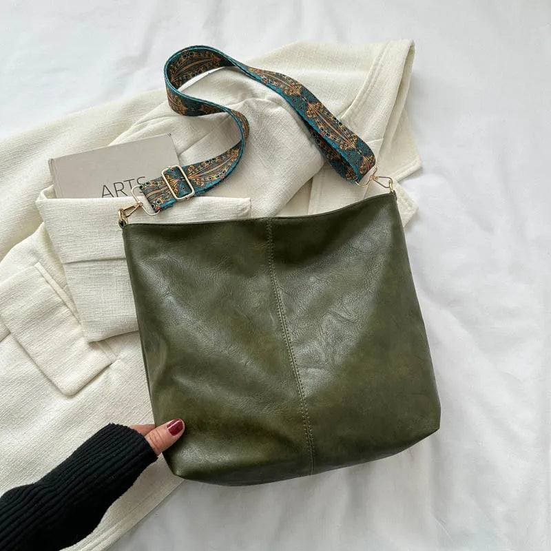 Daphne | Vintage Faux Leather Shoulder Bag