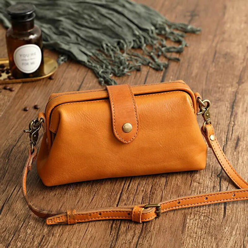 Ivy | Vintage Doctor-Style Bag